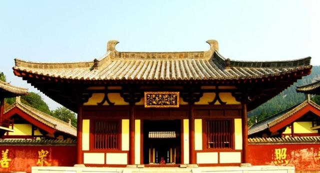 晋朝时的佛教圣地,被称为齐鲁四大名寺之一,拥有魏晋遗风