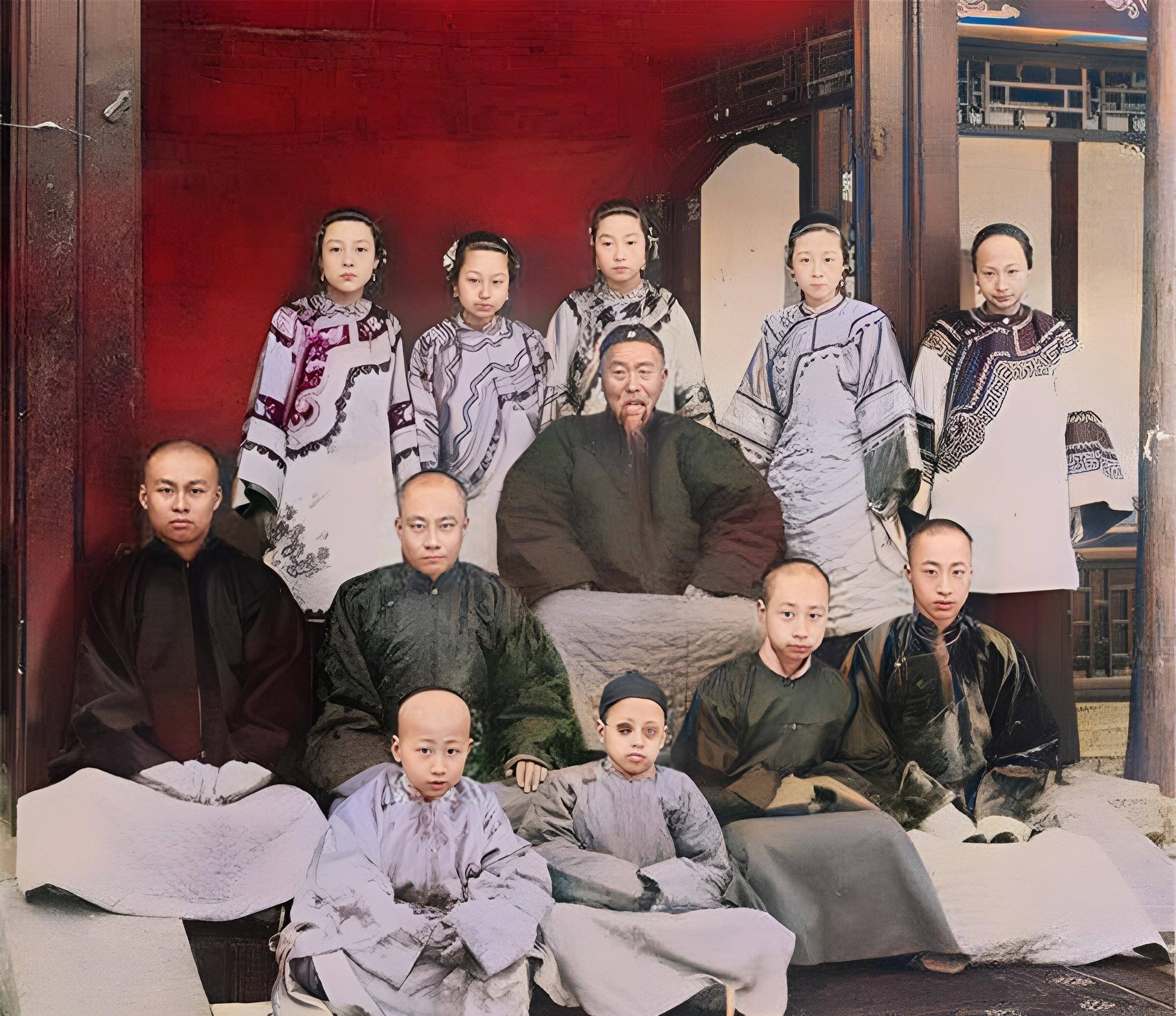 李鸿章40岁娶一继室,舍弃原配也要与她合葬,原来是她不简单