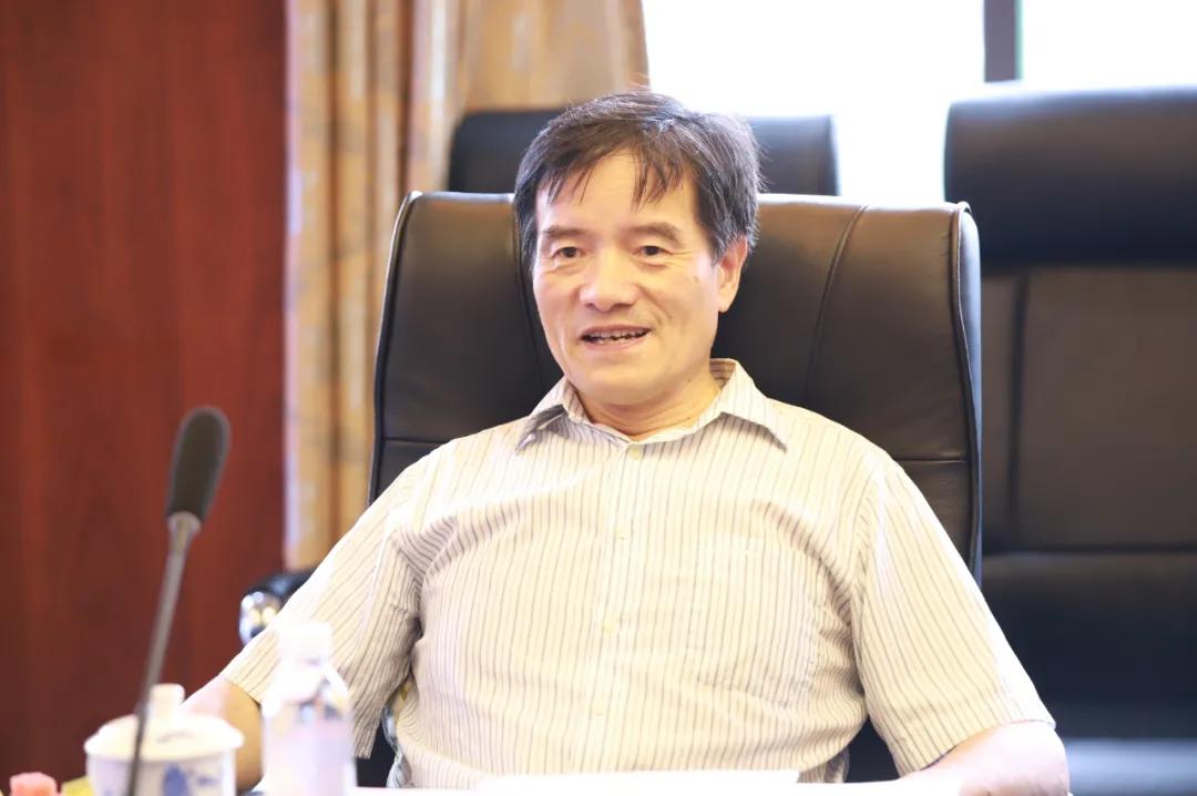 省人大法制委主任丁祖年就数字经济立法调研盘石