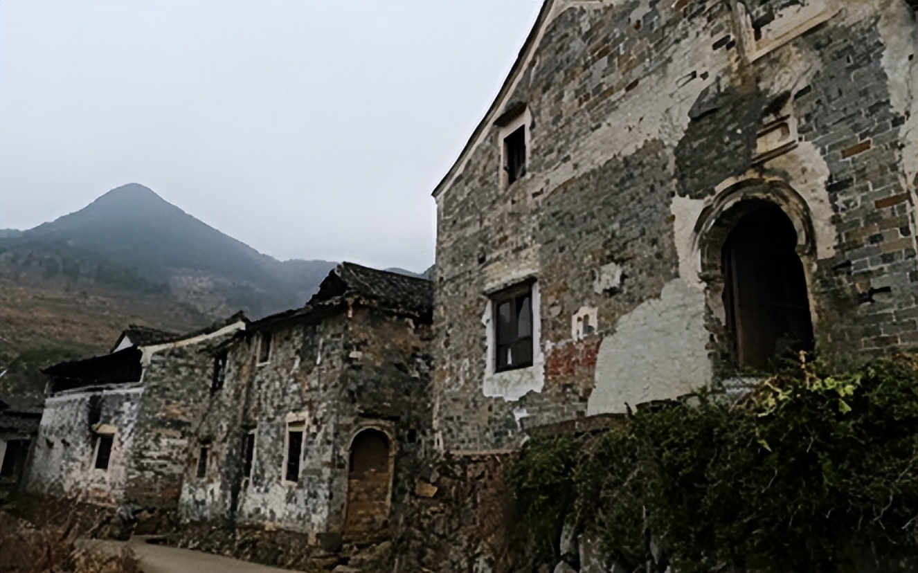 探村浙江臨海|龍泉古村,一汪泉水守護,白雲深處人家