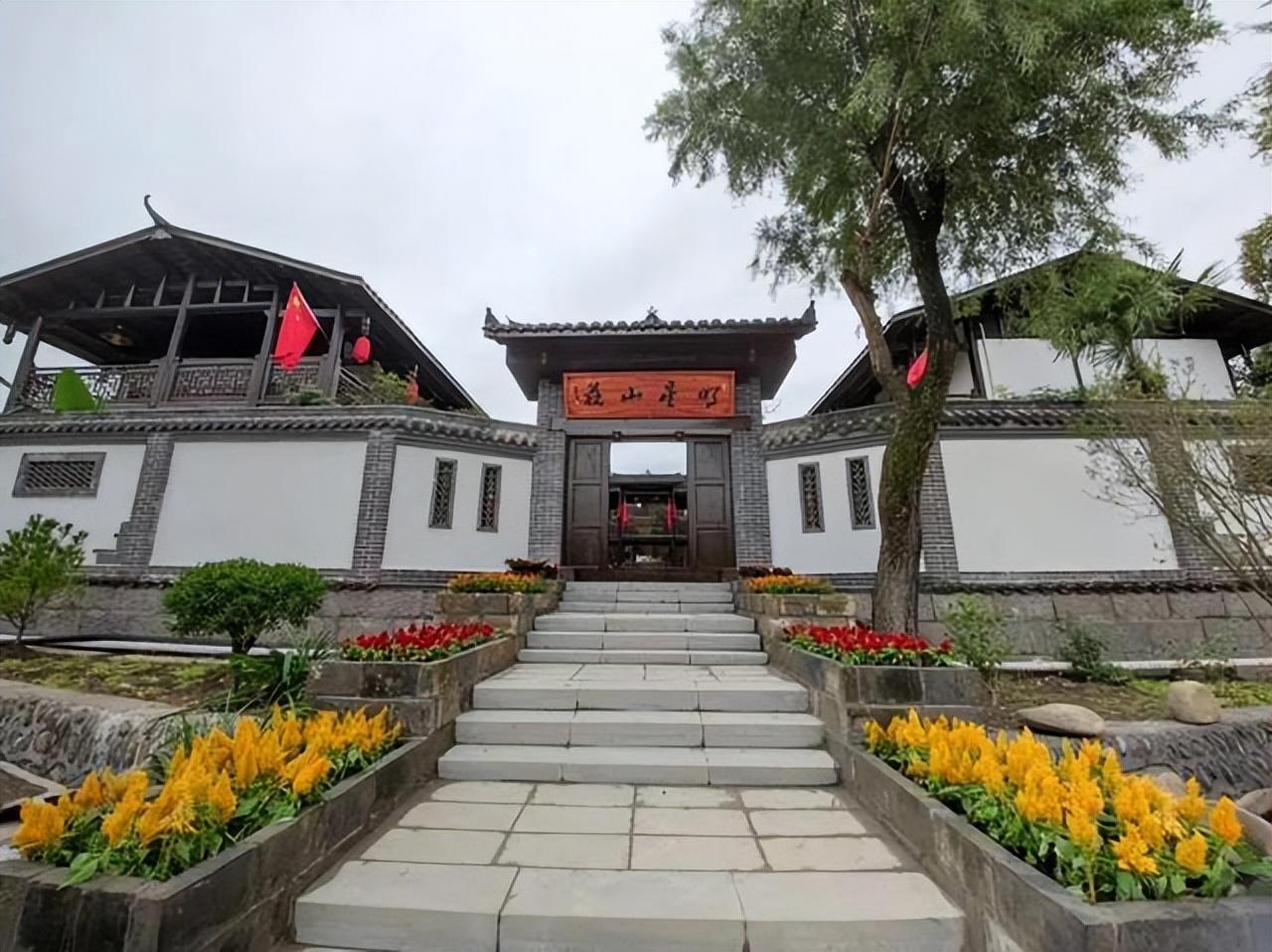 石泉县池河镇:"农旅融合"助明星振兴