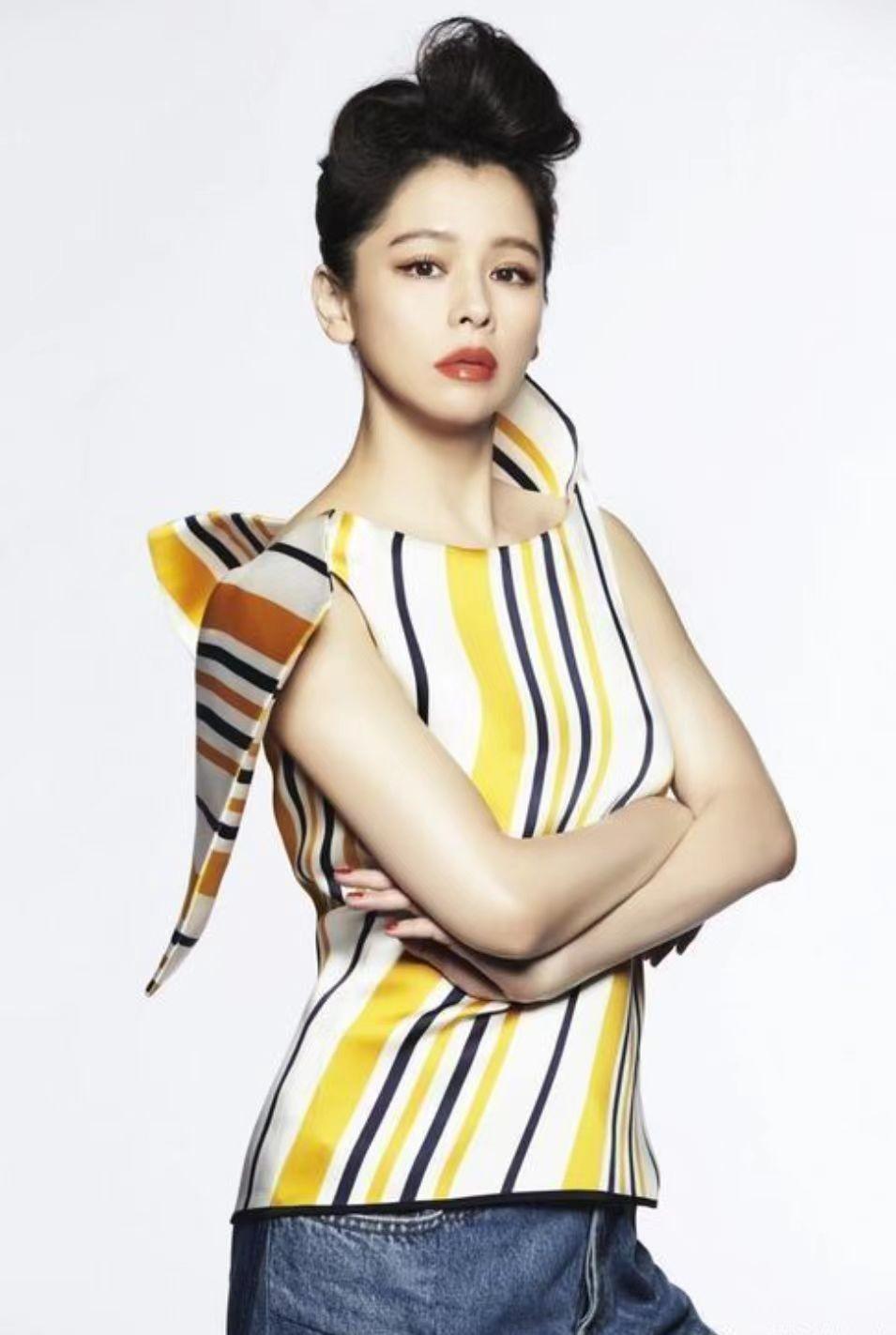 46岁的徐若瑄亲手魔改的命运走到现如今这般地步后悔过吗