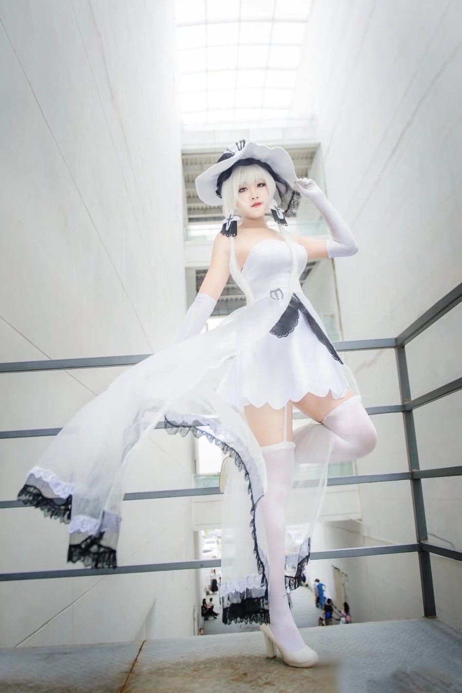 cosplay:《碧蓝航线》光辉@是诺妃呀w