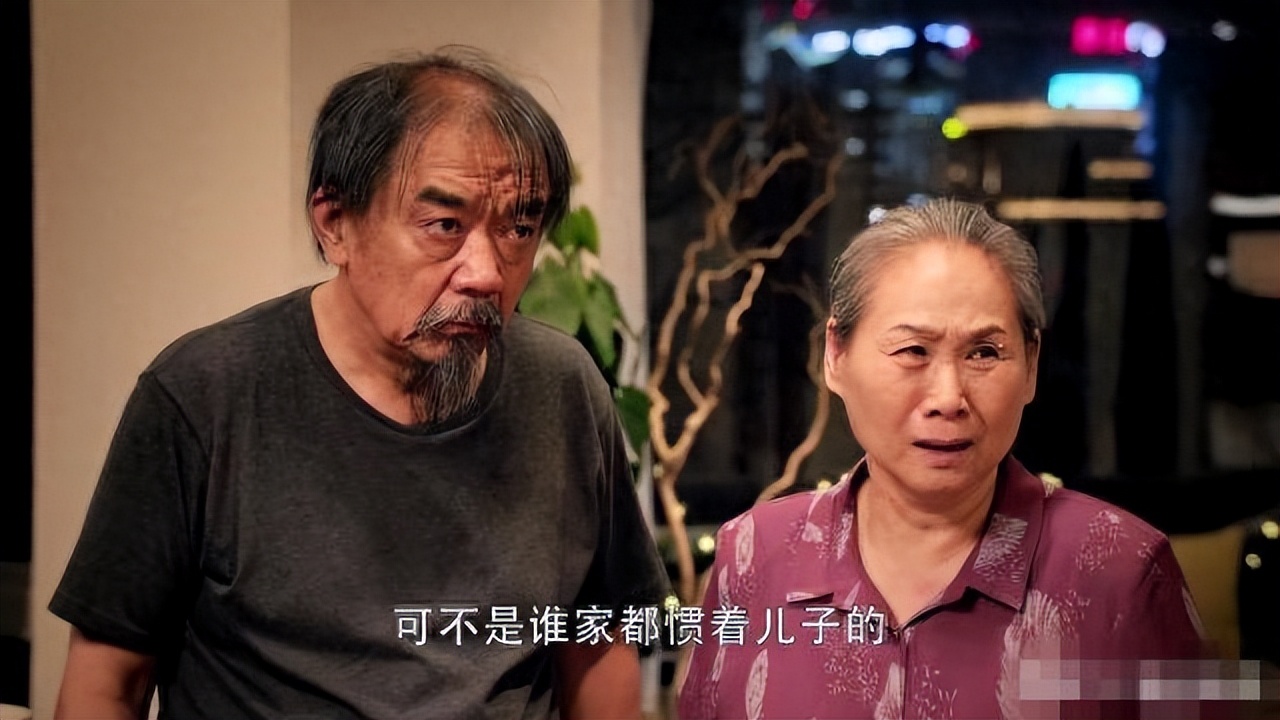 一位重男轻女妈妈的含泪倾诉:养儿防老,是我这辈子犯的最大错误