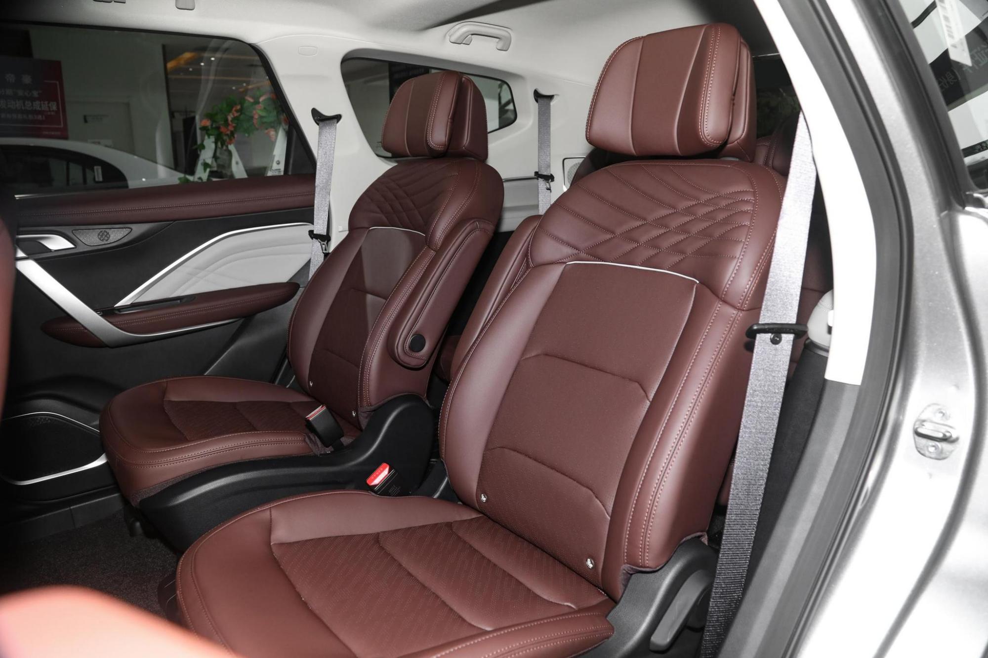 买大空间家用车,这3款很实用,动力带t配6座,后排就像头等舱!