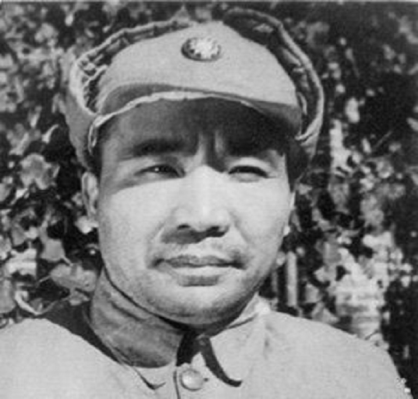 大战在即,国军师长韩练成忽然行踪成谜,致使6万大军全军覆没