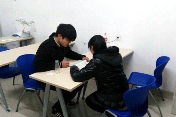 浙江一退休教师有偿补课被调查,即使退休,补课也有限制条件