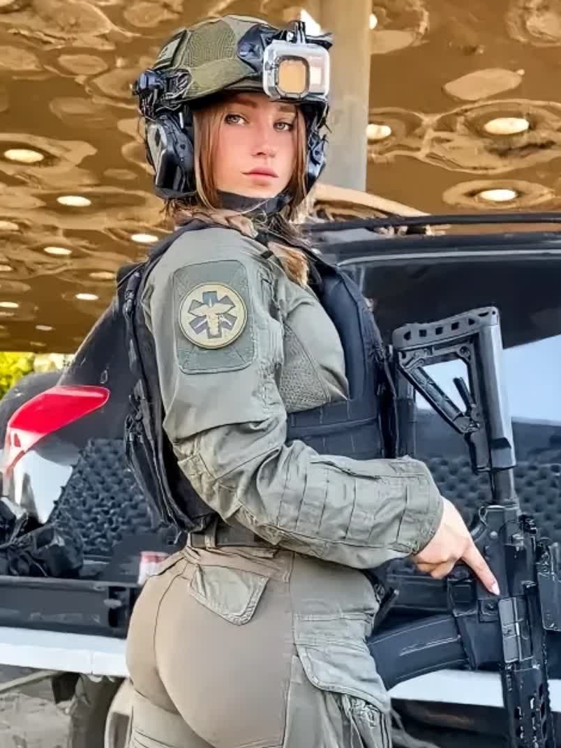 以色列:女兵的荣耀与力量