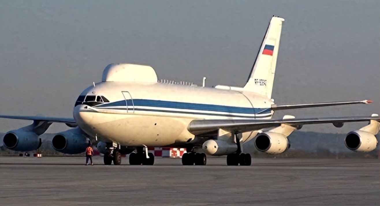 伊尔-80"末日飞机"已连续3天在俄罗斯上空飞行,一切相当透明