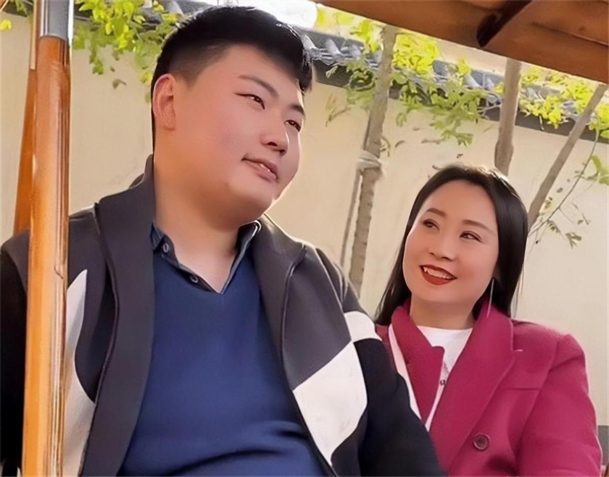 "拼爹"朱小伟:与陈亚男离婚,二婚娶陈萌,现婚姻状况如何?