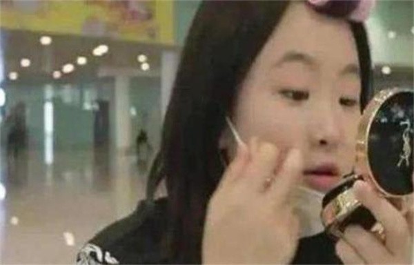 农村女孩王红林:《变形记》染公主病,入戏太深哭着找"富爸爸"