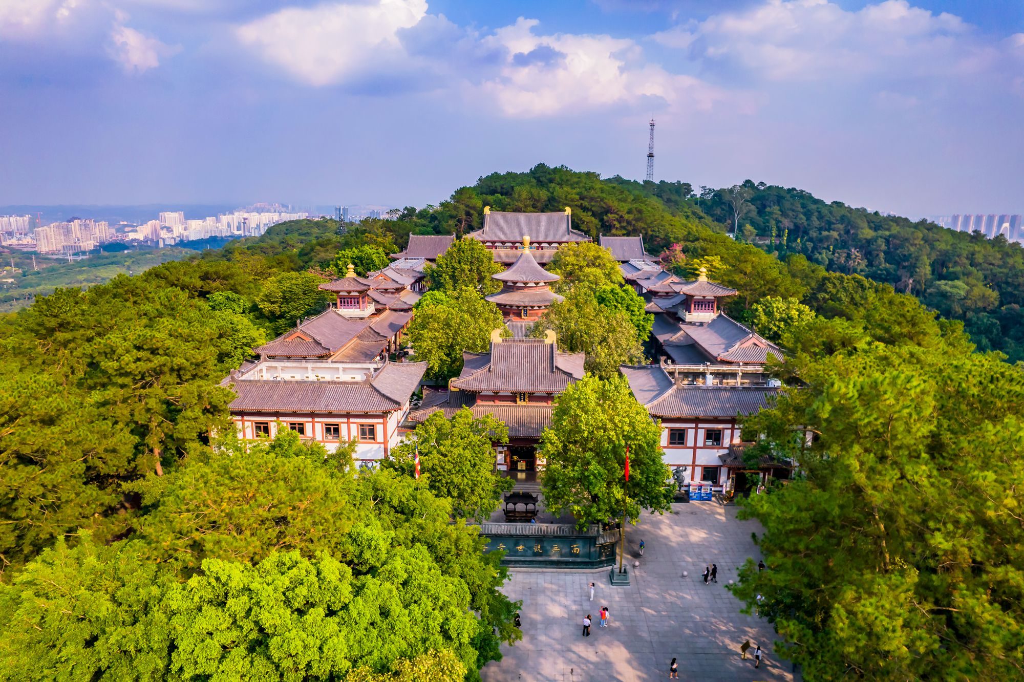 广西南宁青秀山,风景秀美,地铁直达,一处藏在闹市中的五a景区