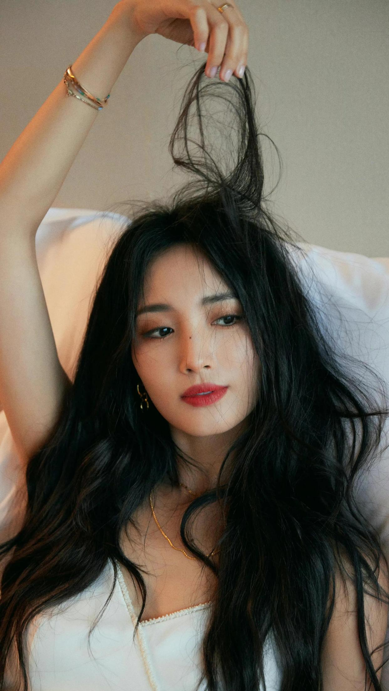 王紫璇壁纸最喜欢她饰演的小神婆