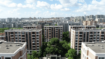 西郊紫薇花园始终保持与城市节奏同频宝华,作为上海本土房企案场限流