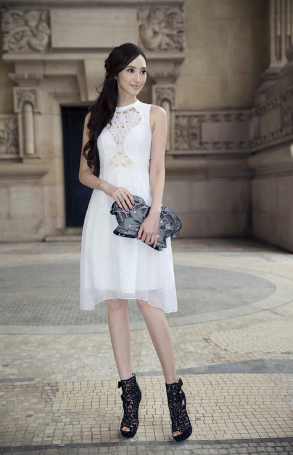 韩国jin yeyoung真艺英,被粉丝们亲切地称为"九头身"美女