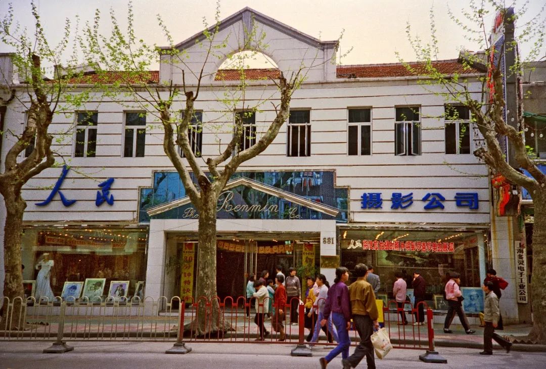 在上海人过年必轧的淮海路来一趟宝藏发现之旅