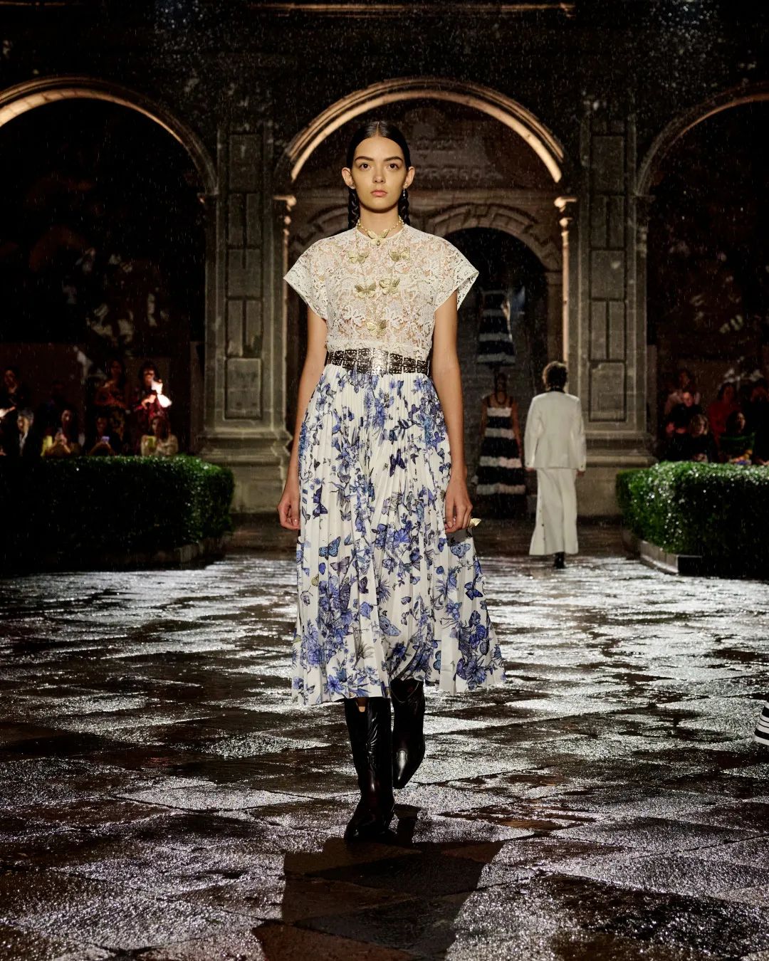 迪奥二零二四早春成衣系列发布秀倾情亮相墨西哥