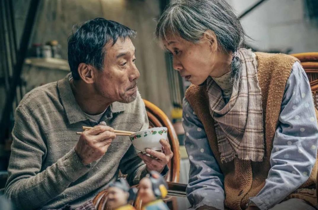 叶童自曝遭马天宇嫌弃年龄:私下里不说话,主动加吻戏也无济于事