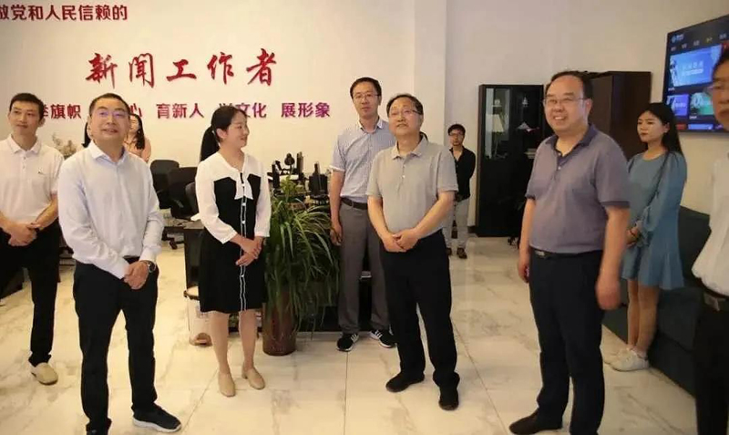 陕西省委网信办鲍永能赴佛坪开展脱贫攻坚驻村帮扶工作调研