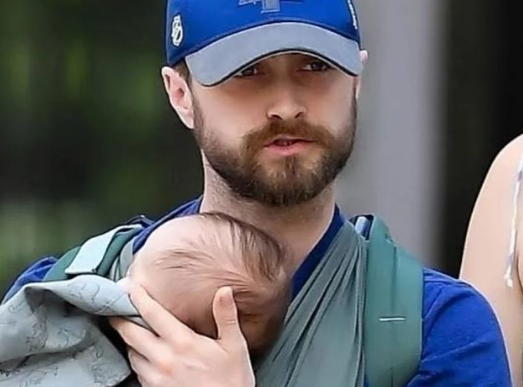 哈利波特首度曝光宝宝照!不藏了公开性别,网笑:不能睡储藏室