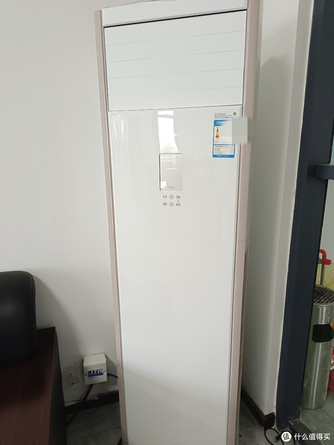 反应迅速,超大风力的美的冷静星立式空调