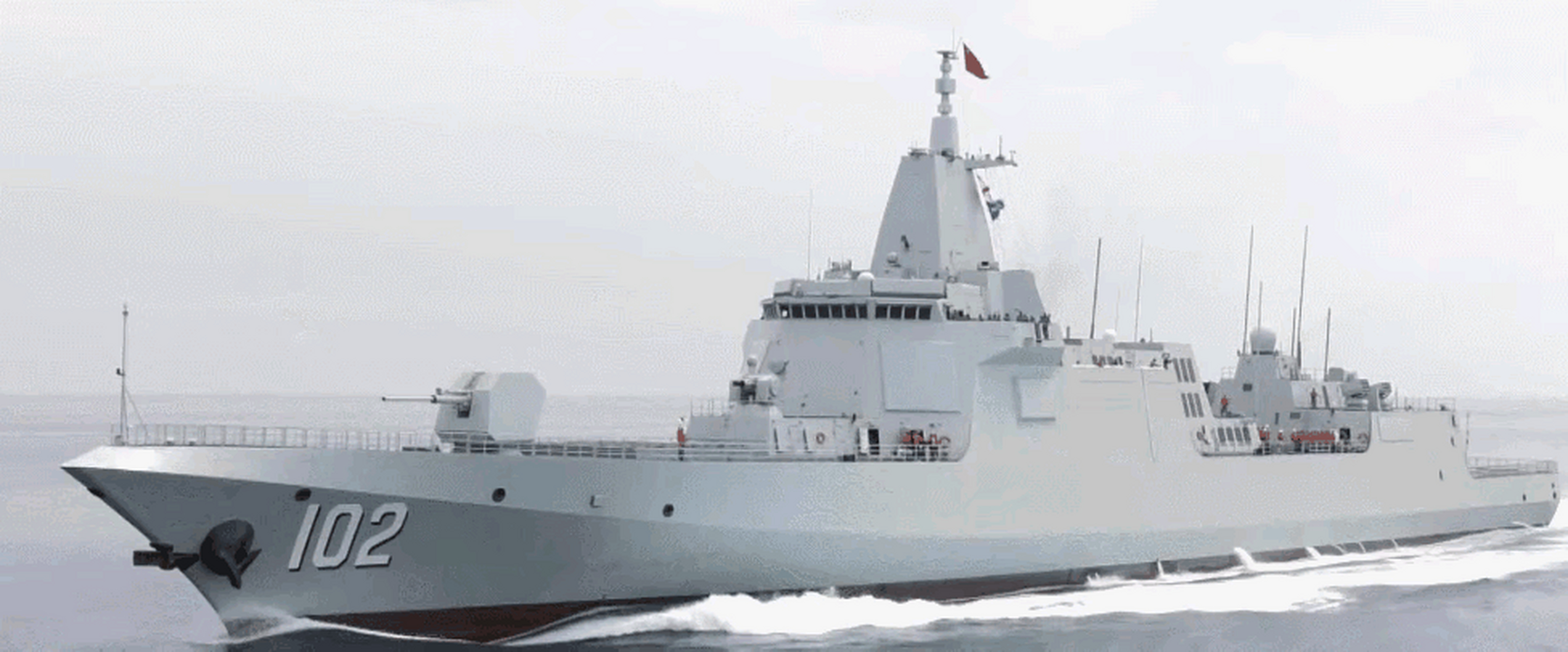 中国海军的驱逐舰和护卫舰发展迅速.