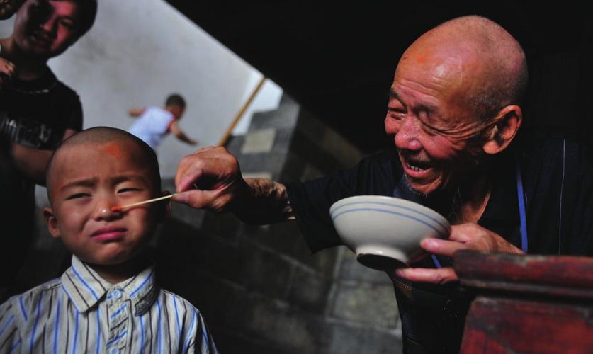 端午節為何要飲雄黃酒?這個習俗是怎麼來的?