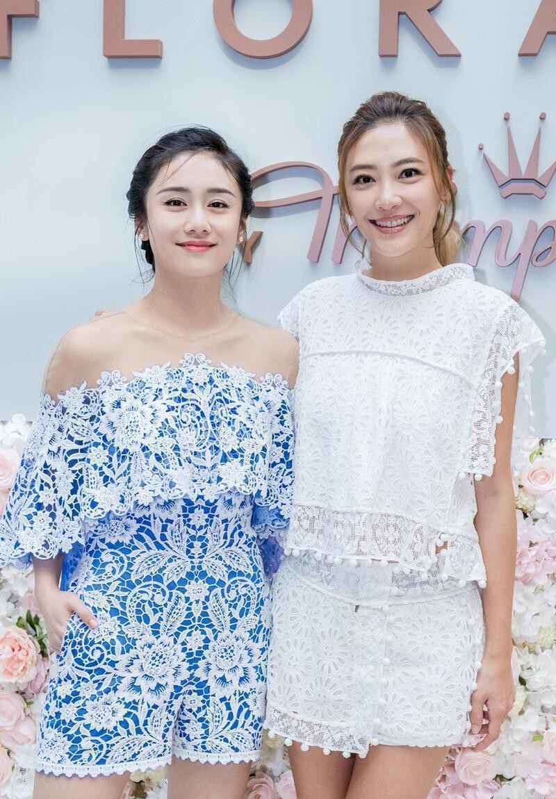 刘芸与应采儿同框,都穿镂空装显出"辣妈"气质,看着好养眼