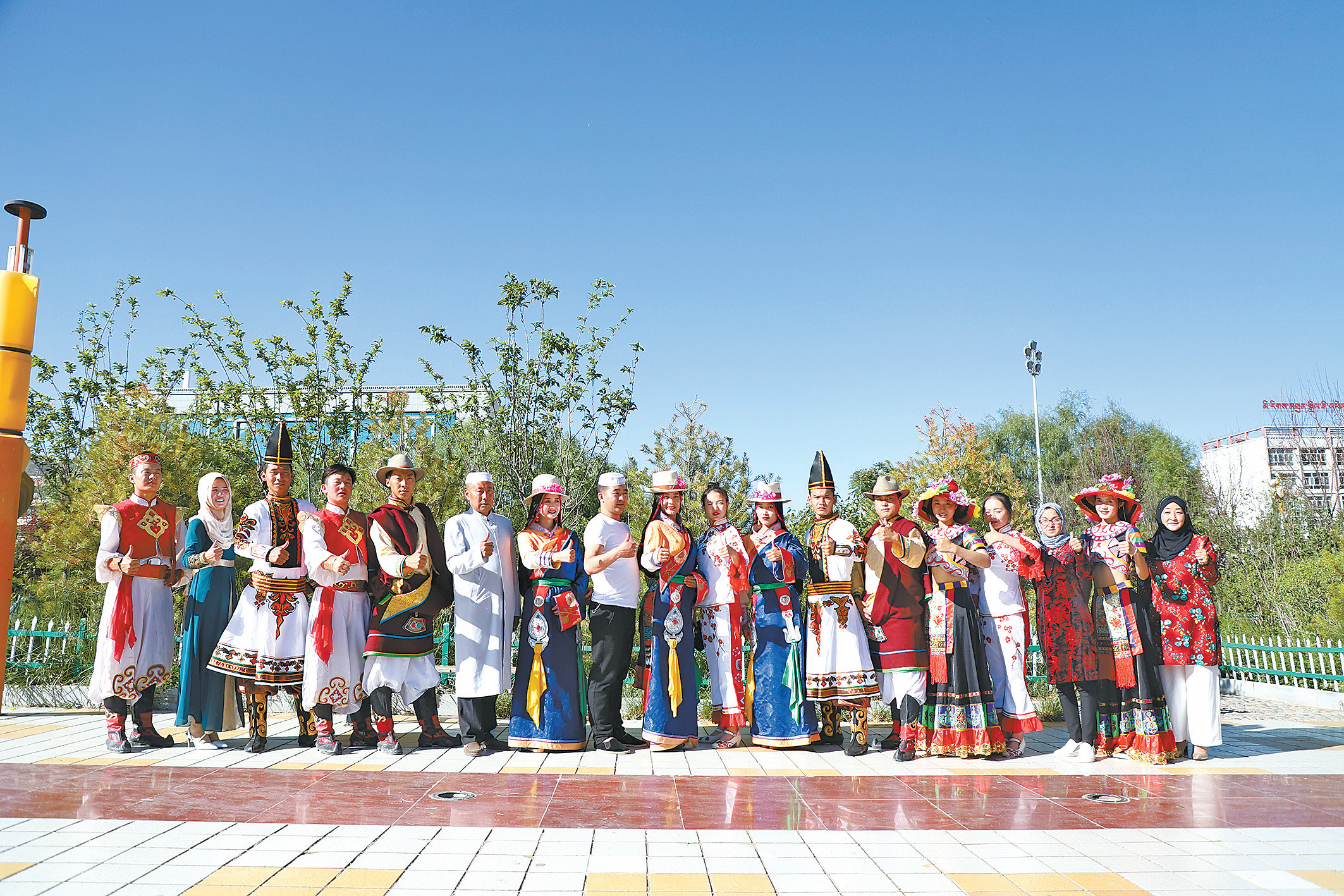 谱写新时代青海民族团结进步事业新篇章