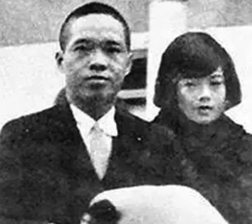 莫秀英:14岁嫁纨绔,多年不孕惨遭抛弃,二婚却为陈济棠连生11胎