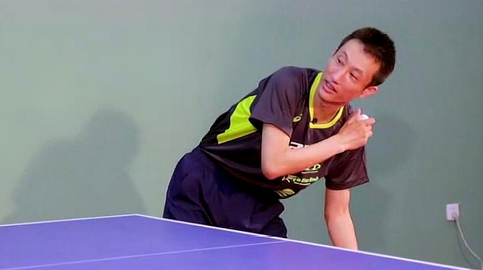 乒乓球正手挥拍的正确姿势是什么?