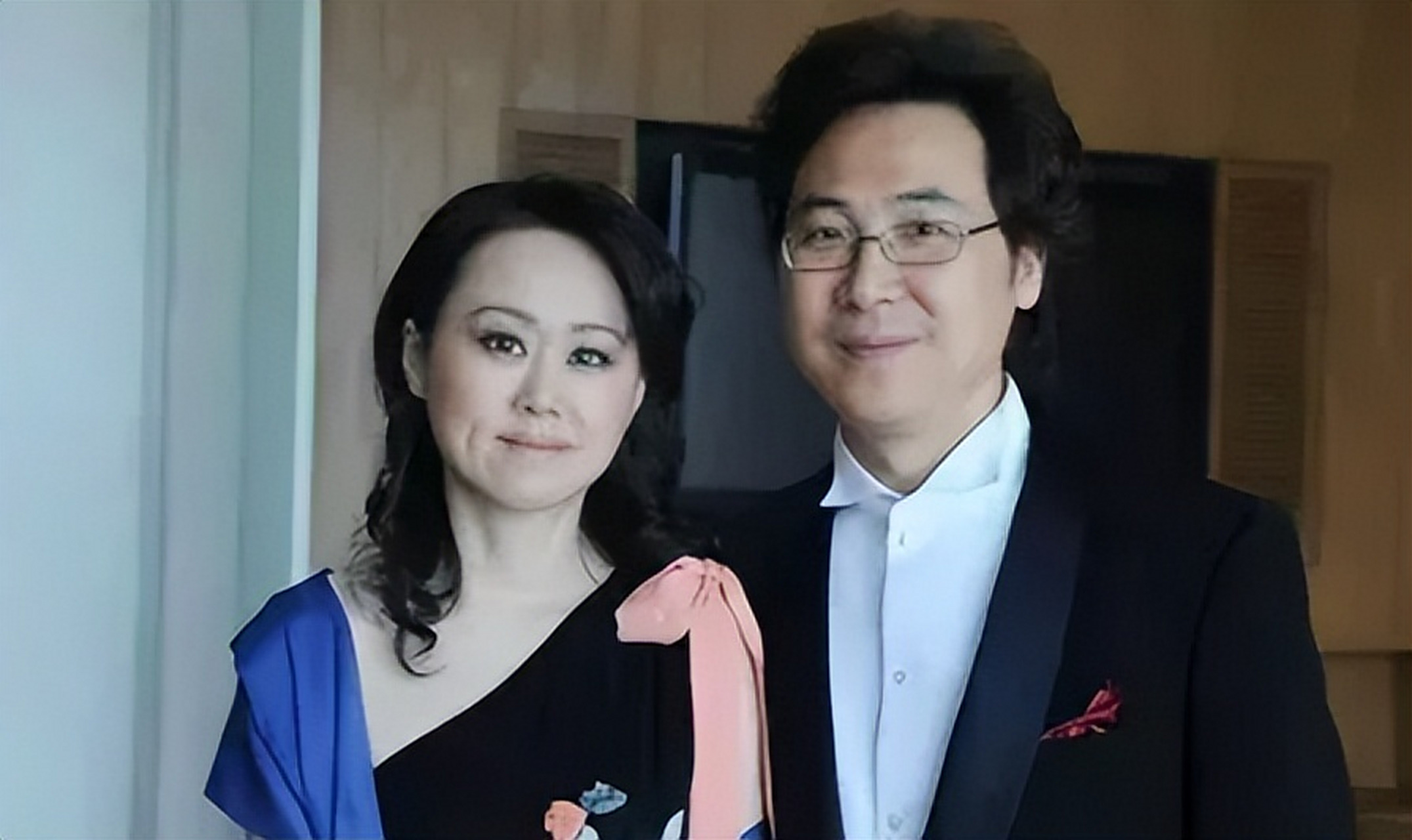 廖昌永对妻子说:"我老娘70多了,还有糖尿病,我想把她接过来一起住,可