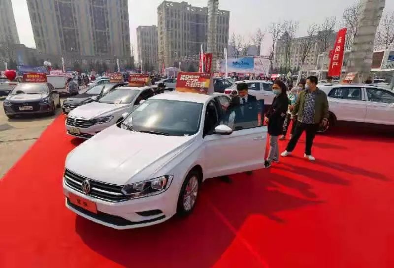 举办春季车展 迎接旅发大会