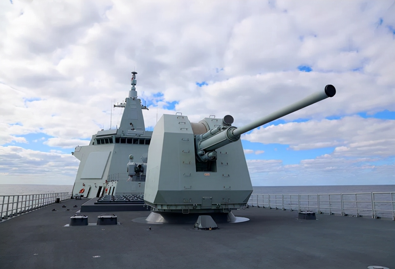 中国海军南昌舰