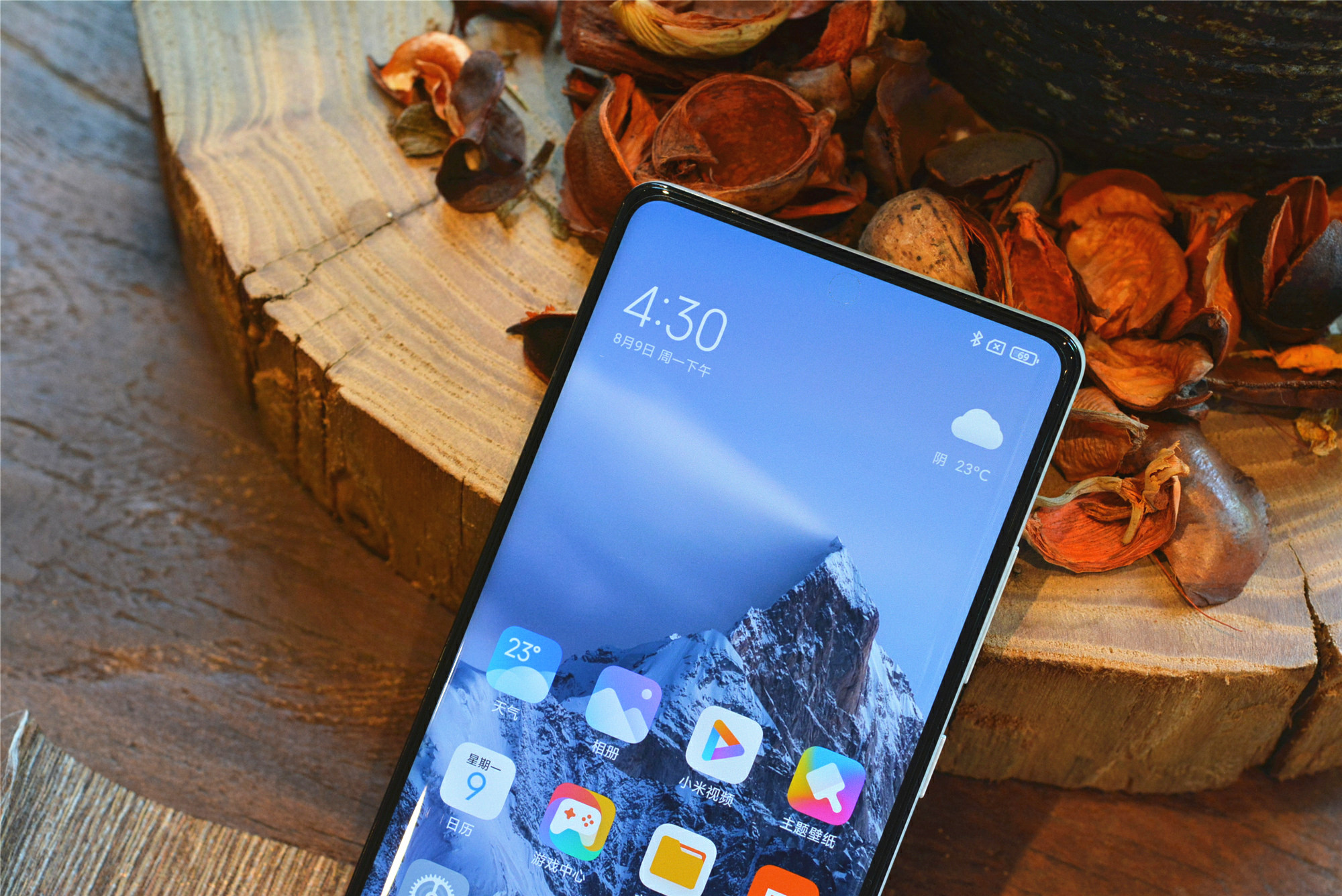 小米mix4真机实拍图来了!一体陶瓷 cup全面屏,是在追求完美?