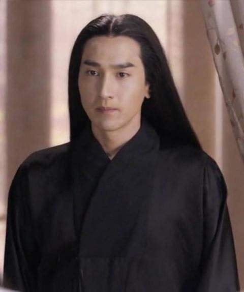 如今娱乐古装丑男横行,其实早从任贤齐和何润东时期就已经开始了