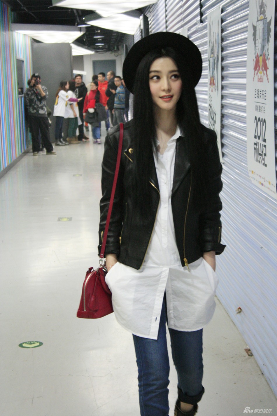 范冰冰穿热裤被点名拒绝,他的外表更引人注目,你的情商很高