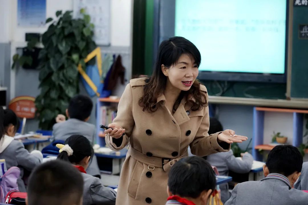 好老师丨高新一小海源校区李敏:她给家长签了份承诺书