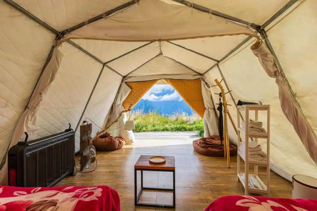 浮云牧场雪季活动来袭!羊毛薅不停?玩转雪山云海,享受高山温泉