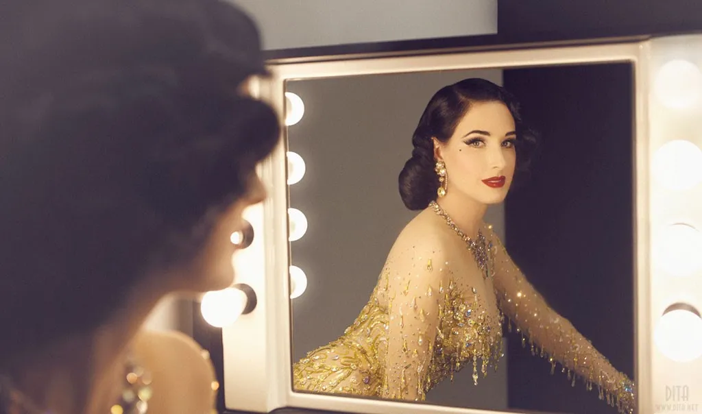 蒂塔万提斯绝美亮相极致性感迷惨众人狠甩巨星渣前夫气场超强