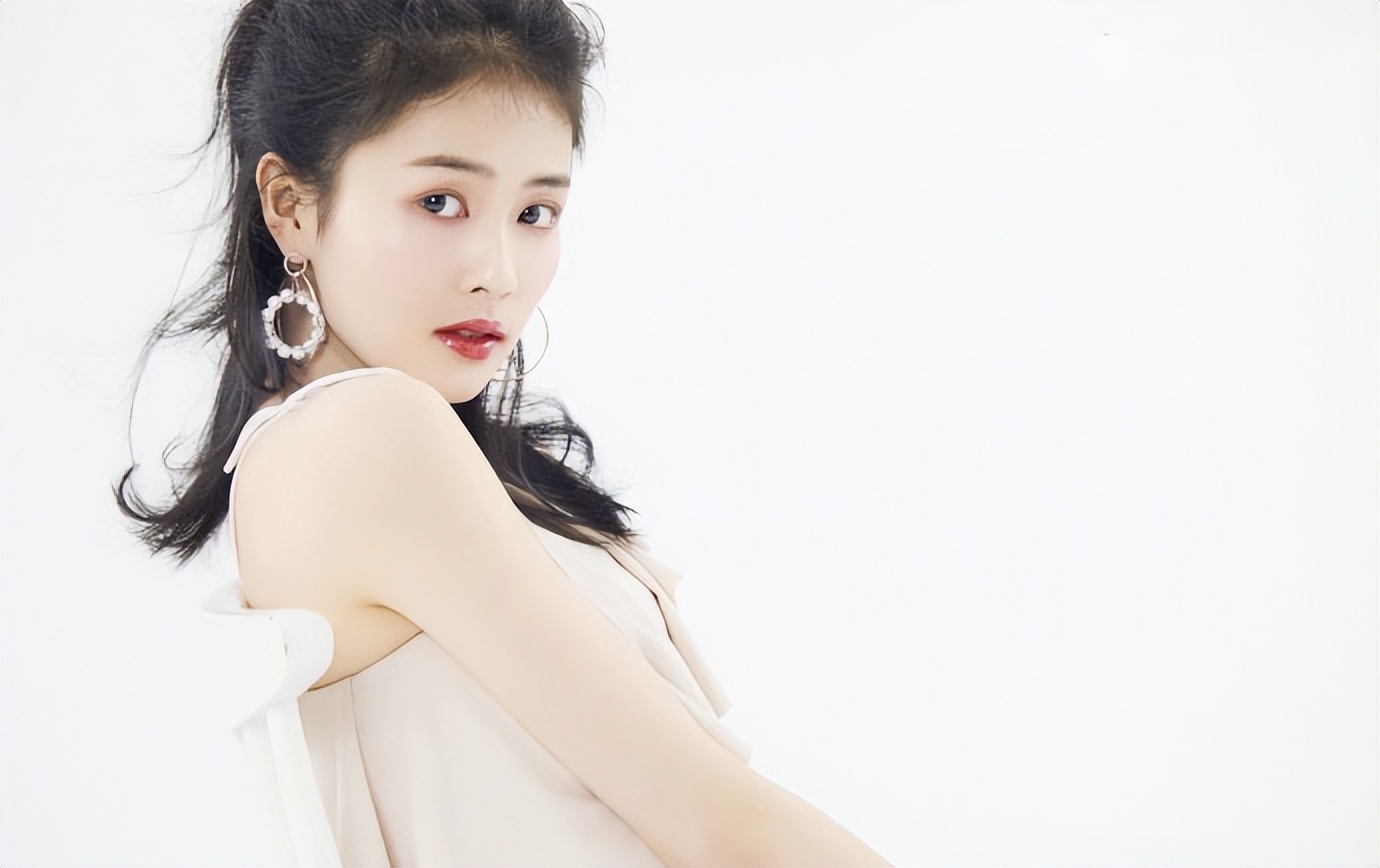 李沁白鹿获新资本力捧,把她俩培养成韩雪接班人,好资源拿到手软