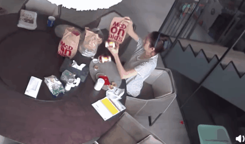 热点|台湾艺人安以轩投诉被包装不当热饮烫伤，麦当劳：大陆不这么包装