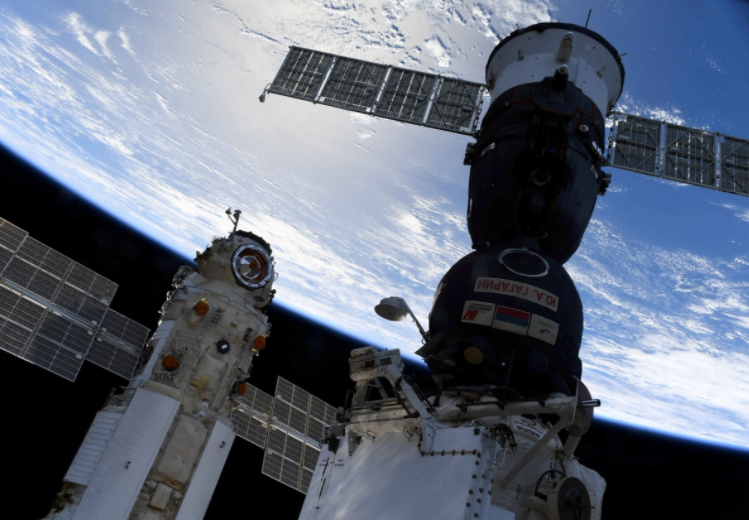 "曙光号"出现新裂缝,国际空间站或将崩溃,俄:将退出维护项目