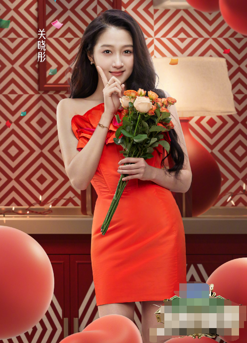 《王牌8》唐嫣关晓彤同框,腿长差距明显,才知85四小花旦的实力