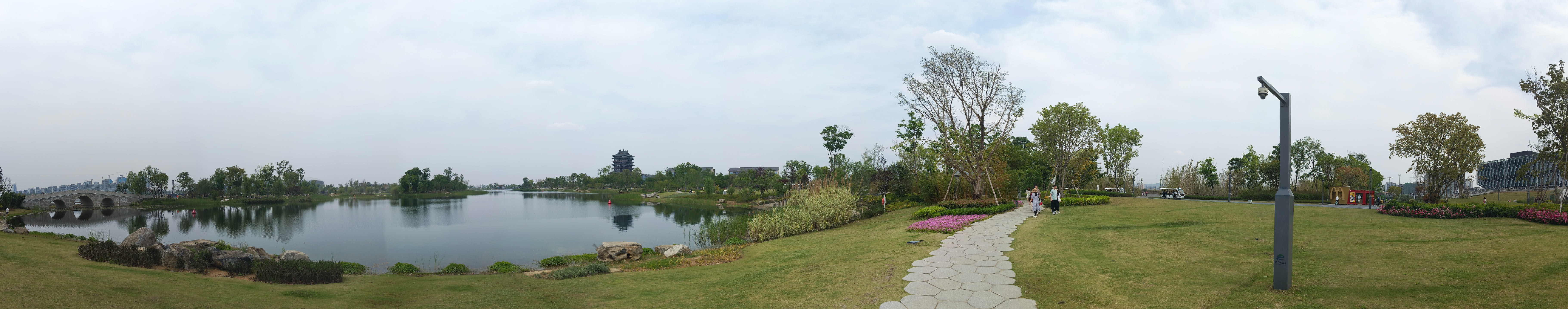 龙泉驿一日闲逛,建有大运会场馆的东安湖最美