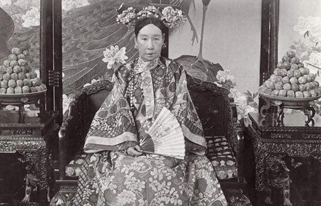 大太监崔玉贵推珍妃投井,他后来人生结局如何?清亡后又活了15年