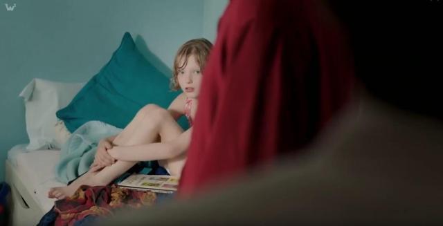 《不能说的游戏》:装扮洋娃娃的故事,是孩子一生的噩梦