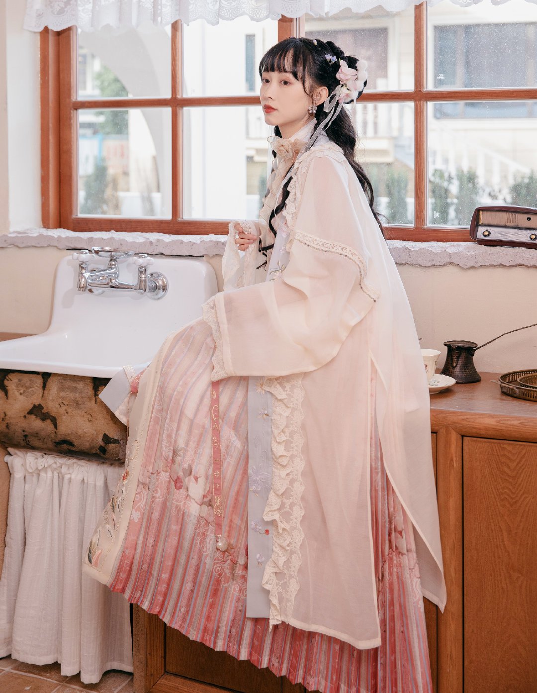 当汉服与洛丽塔结合在一起,本以为会土气,看完才知道我错了