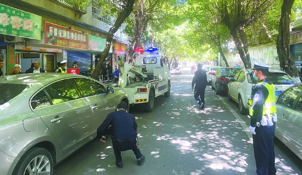 强力整治!南充花市街乱停的车辆少了