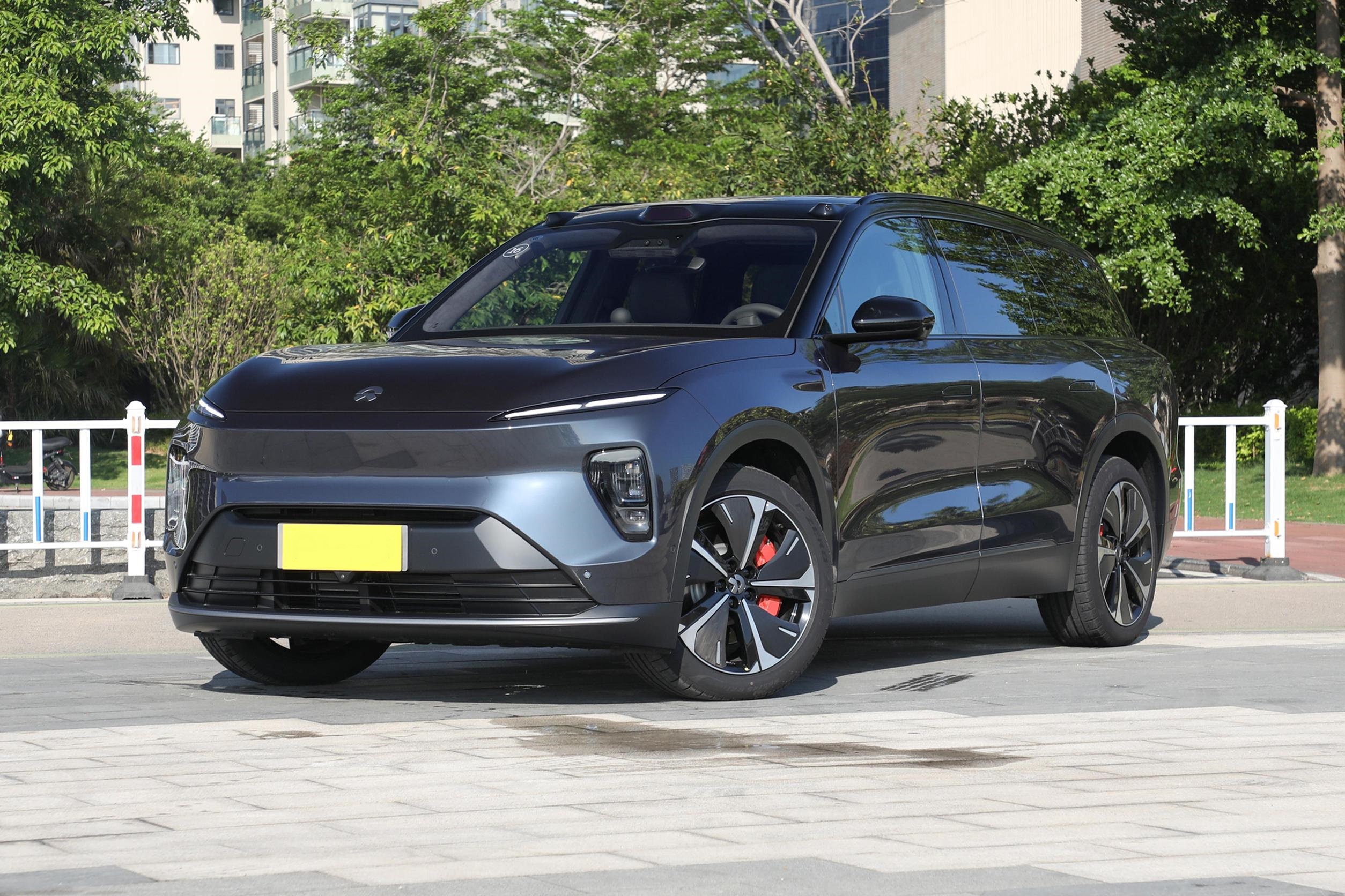 深度解析蔚来es8:提速强劲,配置豪华,售49.80万起值不值购买?